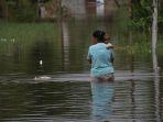 banjir-menggenangi-kawasan-perumahan-pekanbaru-riau.jpg
