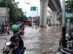 banjir-merendam-jalan-swadarma-ulujami-pesanggrahan.jpg