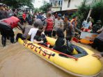 banjir-rendam-sejumlah-kawasan-di-jakarta-timur_20200101_210234.jpg