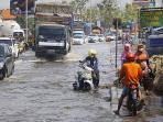 banjir-rob-kota-semarang_20160629_141530.jpg