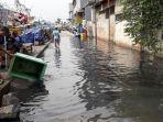 banjir-rob-menggenang-di-pelabuhan-perikanan-muara-angke.jpg
