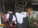 banjir-siswa-bandung-numpang-belajar-di-rumah-warga_20161116_185153.jpg
