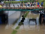 banjir-underpass-senen_20200225_182302.jpg