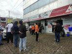 bank-sinasmas-pontianak-diduga-diberondong-tembakan.jpg