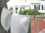 bantal-dijemur.jpg