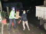 bantuan-korban-banjir-bandang13.jpg
