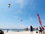 banyuwangi-international-kite-and-wind-surfing_20170823_184835.jpg