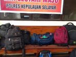 barang-barang-korban-km-sinar-bangun_20180705_105345.jpg