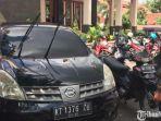 barang-bukti-mobil-nissan-grand-livina-hasil-penipuan-yang-dilak.jpg