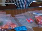 barang-bukti-muncikari-semprotcom_20170530_211012.jpg
