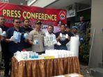 barang-bukti-obat-psikotropika-golongan-iv.jpg