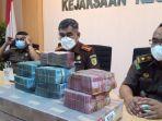 barang-bukti-uang-korupsi-nasabah-bni-ambon.jpg