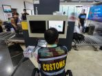 barang-dari-luar-negeri-bea-cukai_20171206_140727.jpg