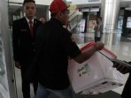 bareskrim-geledah-rscm-terkait-kasus-penjualan-ginjal_20160205_183741.jpg