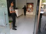 bareskrim-mabes-polri-geledah-kantor-pertamina-foundation_20150901_173625.jpg