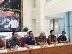 bareskrim-polri-menggelar-konferensi-pers-bersama-dengan-batan.jpg