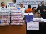 bareskrim-polri-rilis-kasus-jaringan-pinjaman-online-ilegal_20211025_221810.jpg