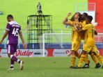 barito-putera-vs-persita-tangerang_20190311_090035.jpg