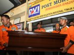 basarnas-sulsel-kembali-temukan-jenazah-korban-airasia-qz8501_20150217_122954.jpg