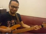 bassist-kerispatih-dika-semasa-hidupnya_20180410_122127.jpg