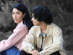 bastian-steel-dan-tyas-mirasih-dalam-butir-butir-pasir-di-laut.jpg