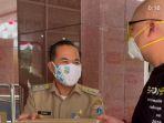 basuki-surodjo-alias-cobaz-memberi-bantuan.jpg
