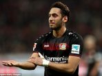 bayer-leverkusen-hakan-calhanoglu_20170203_084841.jpg