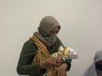 bayi-keluarkan-darah12134.jpg