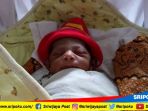 bayi-laki-laki-ditemukan-mahasiswi_20180329_140801.jpg