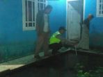 bayi-tercebur-masuk-kolam-ikan_20180309_092935.jpg
