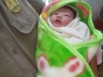 bayi-terlantar-di-depok_20180502_131226.jpg