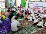 baywalk-mall-berbagi-dengan-anak-yatim-piatu_20150711_095333.jpg
