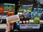bbpom-sulsel-musnahkan-produk-kedaluwarsa-ilegal_20180626_203529.jpg