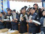 bc-batam-amankan-km-mawar-pembawa-rokok-ilegal.jpg