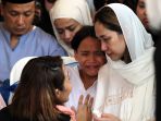 bcl-dan-putranya-ratapi-kepergian-ashraf-sinclair_20200218_232057.jpg