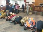 beberapa-warga-pegiat-pemekaran-kabupaten-brebes_20181105_200435.jpg