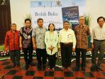 bedah-buku-laut-dan-kebudayaan_20141209_165216.jpg