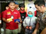 begini-penampakan-bandar-arisan-yang-diburu-ratusan-anggotanya_20170712_164134.jpg