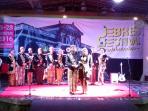begini-suasana-malam-grand-final-mas-mbak-jebres-2016-di-taman-cerdas_20160829_172134.jpg