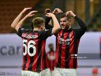 bek-ac-milan-theo-hernandez-merayakan-bersama-rekan-satu-timnya-setelah-mencetak-gol.jpg