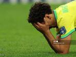 bek-brasil-04-marquinhos-bereaksi-setelah-ia-gagal-mencetak-gol-dalam-adu-penalti.jpg