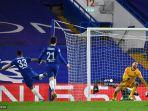 bek-chelsea-brasil-italia-emerson-palmieri-kiri-mencetak-gol-kedua.jpg