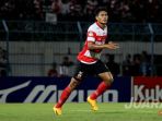 bek-madura-united-fachruddin-wahyudi-aryanto_20180720_220808.jpg
