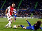 bek-muda-masa-depan-ajax-amsterdam-sergino-dest.jpg