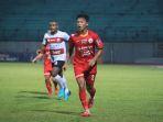 bek-muda-persija-jakarta-ilham-rio-fahmi.jpg