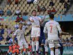 bek-spanyol-aymeric-laporte-tengah-mencetak-gol-kedua.jpg