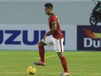bek-tengah-timnas-indonesia-fachruddin-aryanto_20171003_162248.jpg