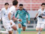 bek-timnas-indonesia-asnawi-mangkualam-menjalani-debutnya.jpg
