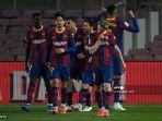 bek-uruguay-barcelona-ronald-araujo-belakang-kanan-merayakan-gol.jpg