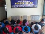 belasan-abg-diamankan-jajaran-polsek-selat-kapuas-kalteng_20150820_103700.jpg